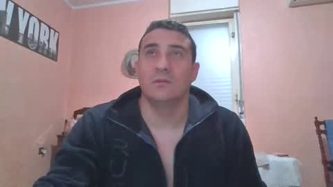 Snapshot of rosario1212 chatting on March 6, 2025, 4:52 am Rosario online show from March 6, 2025, 4:52 am