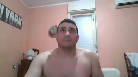 Snapshot of rosario1212 chatting on February 25, 2026, 11:14 pm Rosario online show from February 25, 2026, 11:14 pm