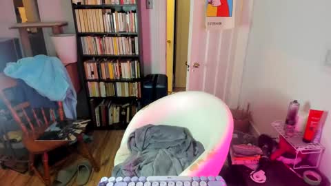 Snapshot of rose257044 chatting on September 16, 2025, 8:10 pm rose257044 online show from September 16, 2025, 8:10 pm