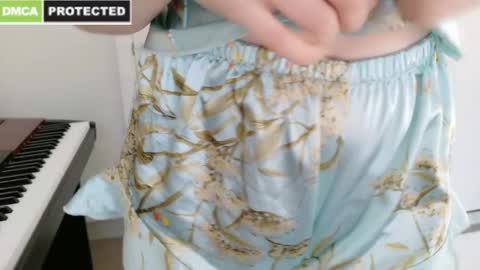 rose77782 online show from January 13, 2025, 3:15 pm