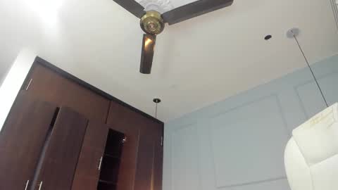 rose__monroe online show from January 14, 2026, 7:41 pm