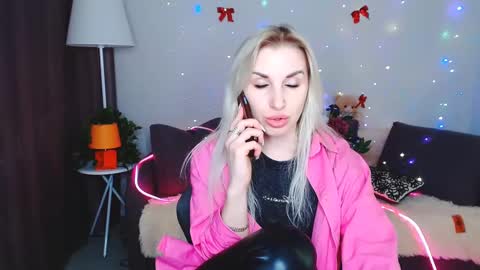Snapshot of rose__shine chatting on February 15, 2025, 1:16 pm rose  shine online show from February 15, 2025, 1:16 pm