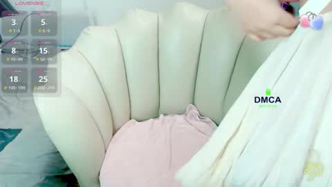 Snapshot of rose_rosemary chatting on July 7, 2026, 1:19 am Rose online show from July 7, 2026, 1:19 am