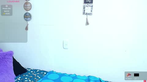 rose_towers4 online show from March 29, 2026, 1:22 pm