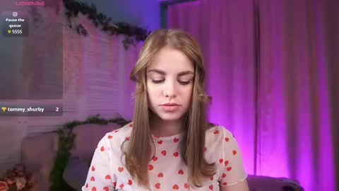 Rose online show from February 11, 2025, 8:26 am