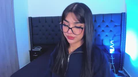 Rose online show from November 13, 2025, 2:05 pm