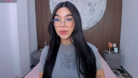 Snapshot of rosecassie chatting on May 2, 2026, 1:49 pm Rose online show from May 2, 2026, 1:49 pm