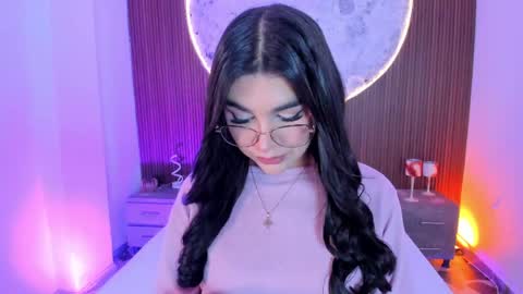 Snapshot of rosecassie chatting on May 29, 2026, 12:58 pm Rose online show from May 29, 2026, 12:58 pm