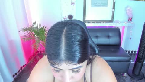 Snapshot of rosee_honey_ chatting on October 3, 2025, 2:25 pm rose online show from October 3, 2025, 2:25 pm