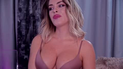 Sonia online show from November 6, 2025, 2:07 pm