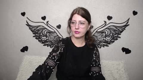 RoseHille online show from March 26, 2026, 6:13 pm