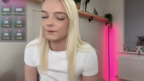 rose97 online show from November 26, 2025, 8:32 pm