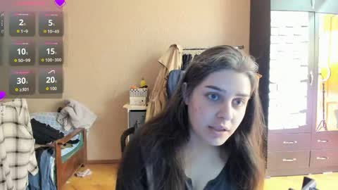 Snapshot of roselina_ chatting on May 6, 2026, 5:18 pm Rose online show from May 6, 2026, 5:18 pm