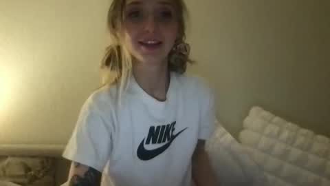 RosePuzzy69 online show from January 13, 2026, 7:35 am