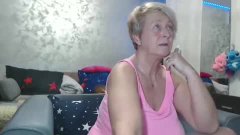 Lovepinklilly online show from March 25, 2026, 5:08 pm