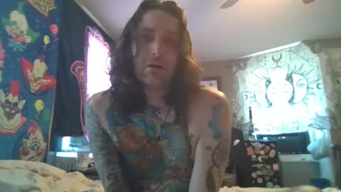 Snapshot of roses_xoxo chatting on April 14, 2026, 9:10 pm roses_xoxo online show from April 14, 2026, 9:10 pm