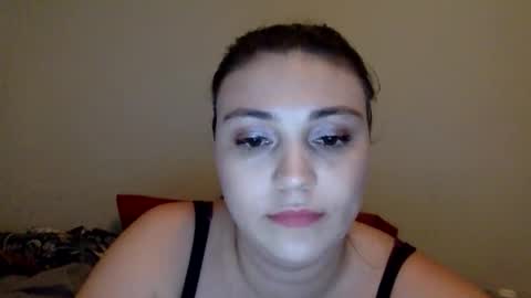 Snapshot of roseskylarr chatting on October 16, 2025, 4:19 pm roseskylarr online show from October 16, 2025, 4:19 pm
