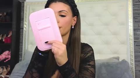 Gabriela online show from October 13, 2025, 6:35 am