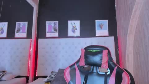 rosi_cooper online show from October 2, 2025, 10:55 am