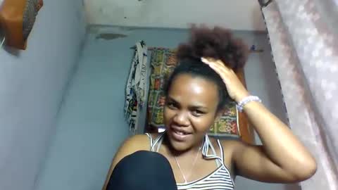 Snapshot of rosia22 chatting on October 1, 2025, 9:04 am rosia22 online show from October 1, 2025, 9:04 am