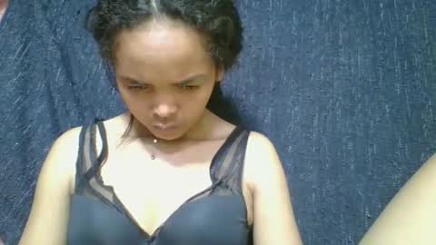 Snapshot of rosia685234 chatting on April 17, 2026, 7:06 pm rosia685234 online show from April 17, 2026, 7:06 pm