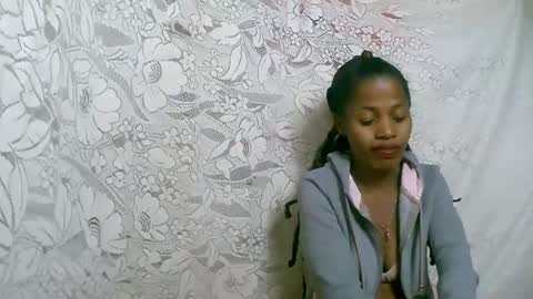 rosia online show from October 16, 2025, 1:56 pm