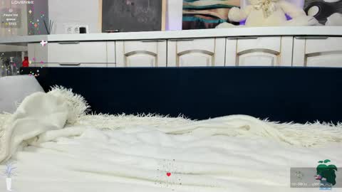 Rose  online show from April 19, 2026, 9:30 am