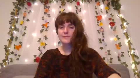rosie_woods online show from October 13, 2025, 4:01 am