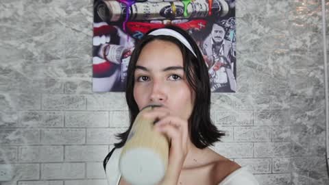 Snapshot of ross_b1 chatting on February 8, 2025, 1:54 am ROSS - online show from February 8, 2025, 1:54 am