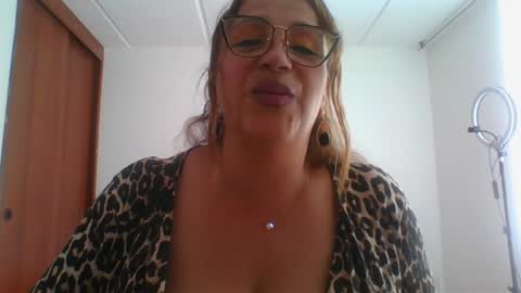 Snapshot of rossanalionheart chatting on December 10, 2024, 7:43 pm Rossana online show from December 10, 2024, 7:43 pm