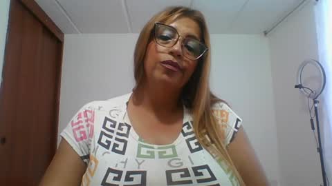 Snapshot of rossanalionheart chatting on December 14, 2024, 12:12 pm Rossana online show from December 14, 2024, 12:12 pm