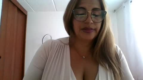 Snapshot of rossanalionheart chatting on February 26, 2025, 7:38 pm Rossana online show from February 26, 2025, 7:38 pm