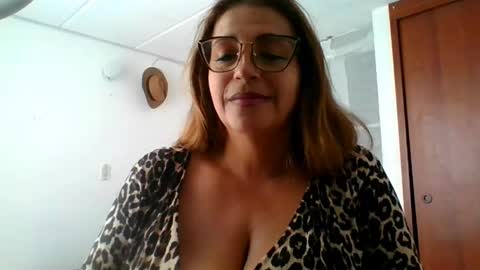 Snapshot of rossanalionheart chatting on March 10, 2025, 7:40 pm Rossana online show from March 10, 2025, 7:40 pm