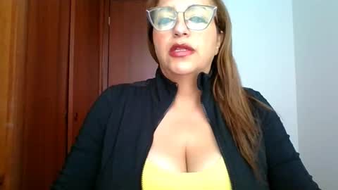 Snapshot of rossanalionheart chatting on March 22, 2026, 12:19 pm Rossana online show from March 22, 2026, 12:19 pm