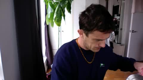 Snapshot of rosscollab chatting on November 12, 2025, 3:01 pm RossCollab online show from November 12, 2025, 3:01 pm