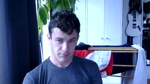 Snapshot of rosscollab chatting on April 25, 2026, 1:36 pm RossCollab online show from April 25, 2026, 1:36 pm