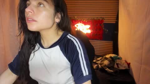 Snapshot of rosse_25 chatting on February 24, 2026, 1:31 pm Would you like to help me with supplementation and sports suits so I can compete in powerlifting online show from February 24, 2026, 1:31 pm