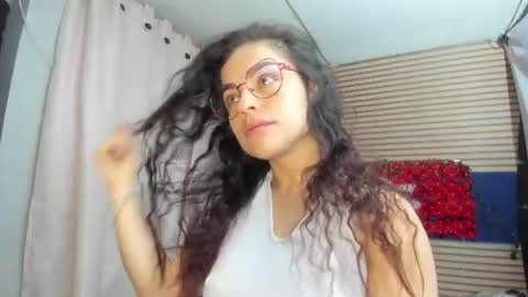 Snapshot of rosse_25 chatting on July 10, 2026, 12:19 pm Would you like to help me with supplementation and sports suits so I can compete in powerlifting online show from July 10, 2026, 12:19 pm