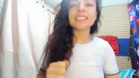 Snapshot of rosse_25 chatting on July 19, 2026, 11:25 am Would you like to help me with supplementation and sports suits so I can compete in powerlifting online show from July 19, 2026, 11:25 am