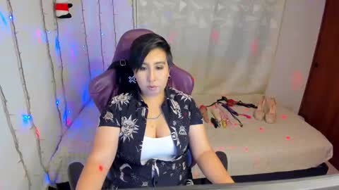 ROSSE DEMOND  online show from February 21, 2026, 12:22 am