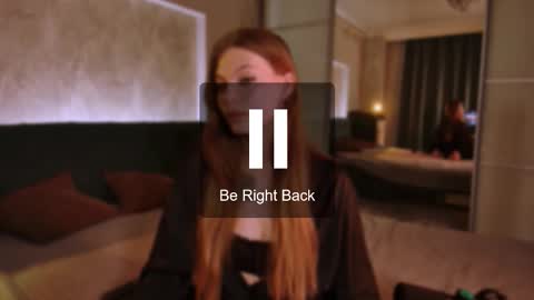 rosy_black_ online show from October 30, 2025, 6:52 pm