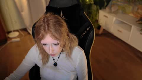 Snapshot of rosy_petal chatting on September 11, 2025, 11:05 pm rosy_petal online show from September 11, 2025, 11:05 pm