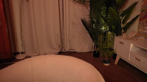 Snapshot of rosy_petal chatting on September 16, 2025, 10:11 pm rosy_petal online show from September 16, 2025, 10:11 pm