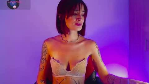 rot_wallace online show from November 14, 2025, 9:57 pm