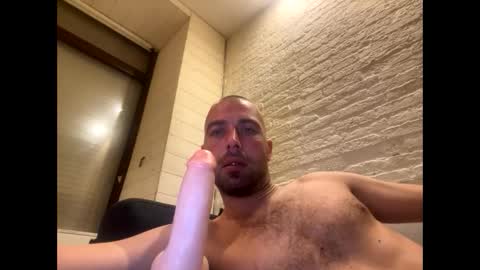 Snapshot of rotteei1 chatting on September 28, 2025, 6:19 am rotteei1 online show from September 28, 2025, 6:19 am