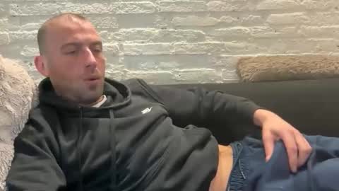 rotteei1 online show from March 28, 2026, 8:36 am