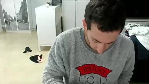 roubarixx online show from February 9, 2025, 9:05 am