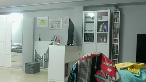 roubarixx online show from September 12, 2025, 8:36 am