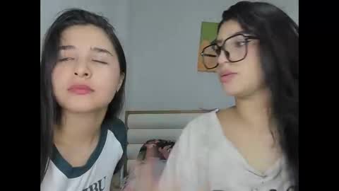 Snapshot of rous_and_sweet09 chatting on May 18, 2026, 2:51 am rous_and_sweet09 online show from May 18, 2026, 2:51 am