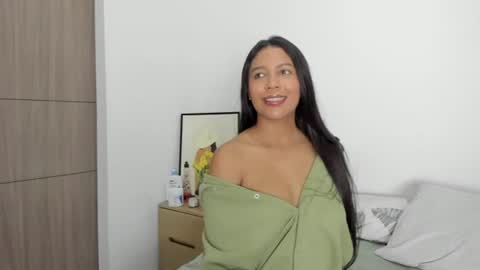 Snapshot of rouse_46 chatting on July 15, 2026, 5:18 pm Rouse online show from July 15, 2026, 5:18 pm